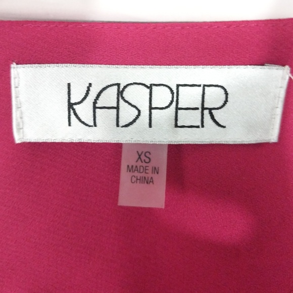 Kasper Pleated Sleeveless Blouse - Picture 4 of 4
